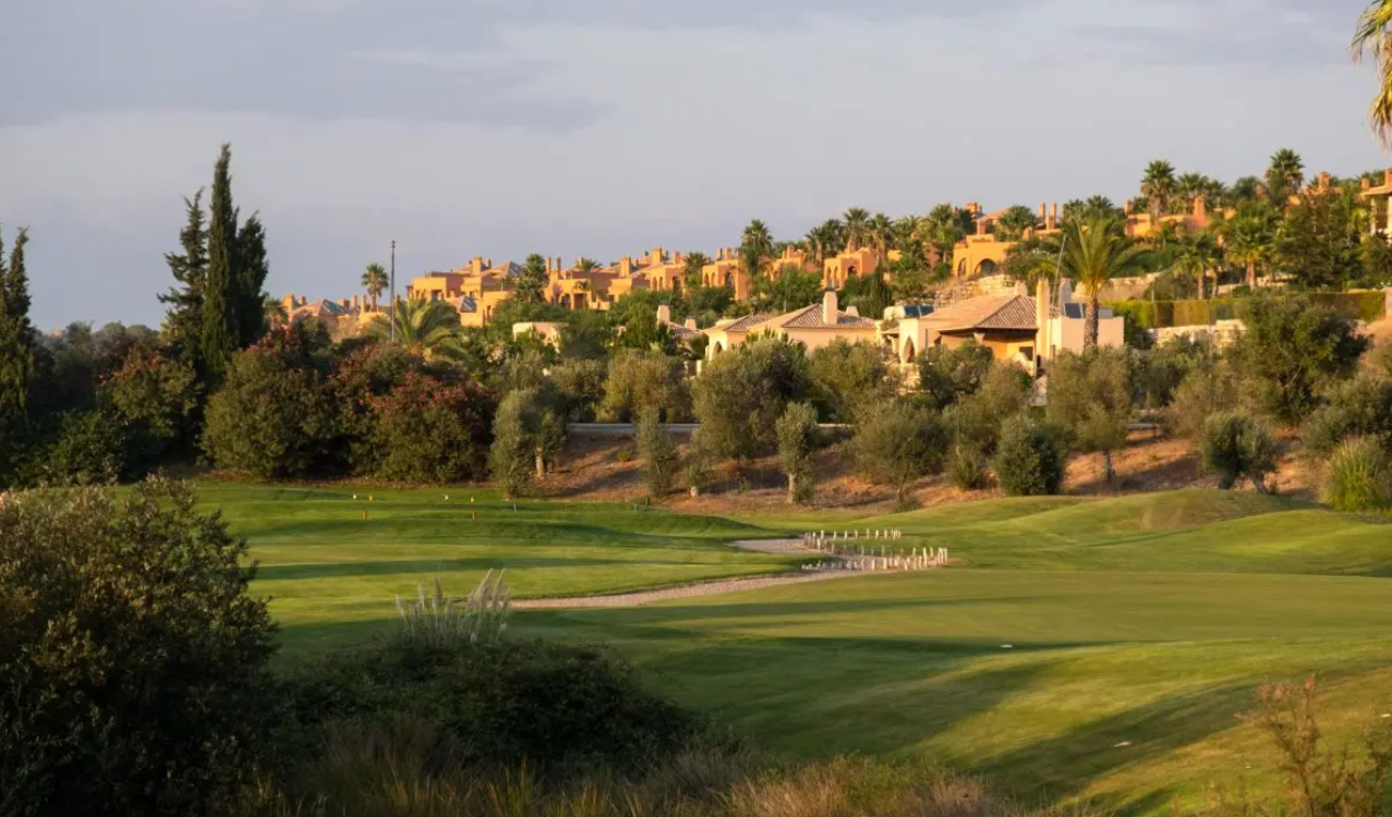 Championship Fairways and Luxury Villas at Amendoeira